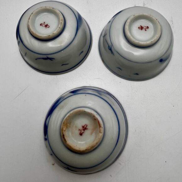 Vintage Japanese Kutani Shunga Erotic Sake Cups Set of 3 Hand Painted Porcelain - Picture 16 of 16
